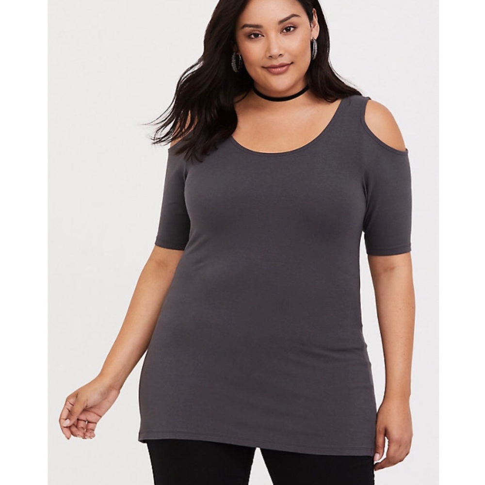 Torrid | Grey Cold Shoulder ‘Foxy’ T-Shirt Tee